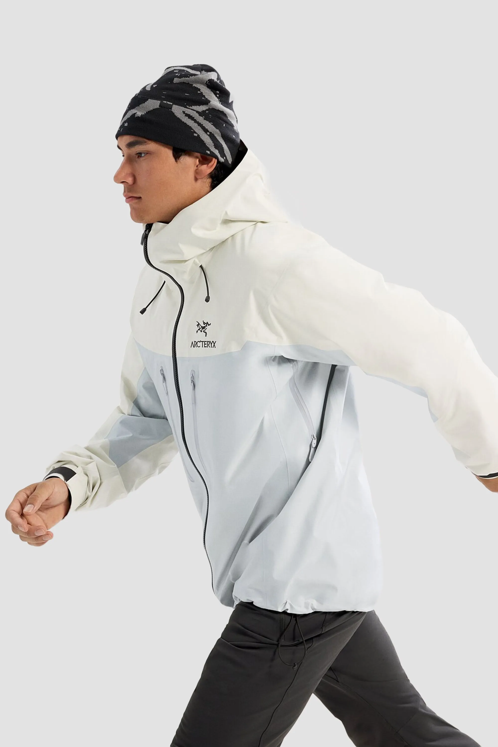 Arc'teryx Men's Alpha Jacket in Artic Silk/Solitude