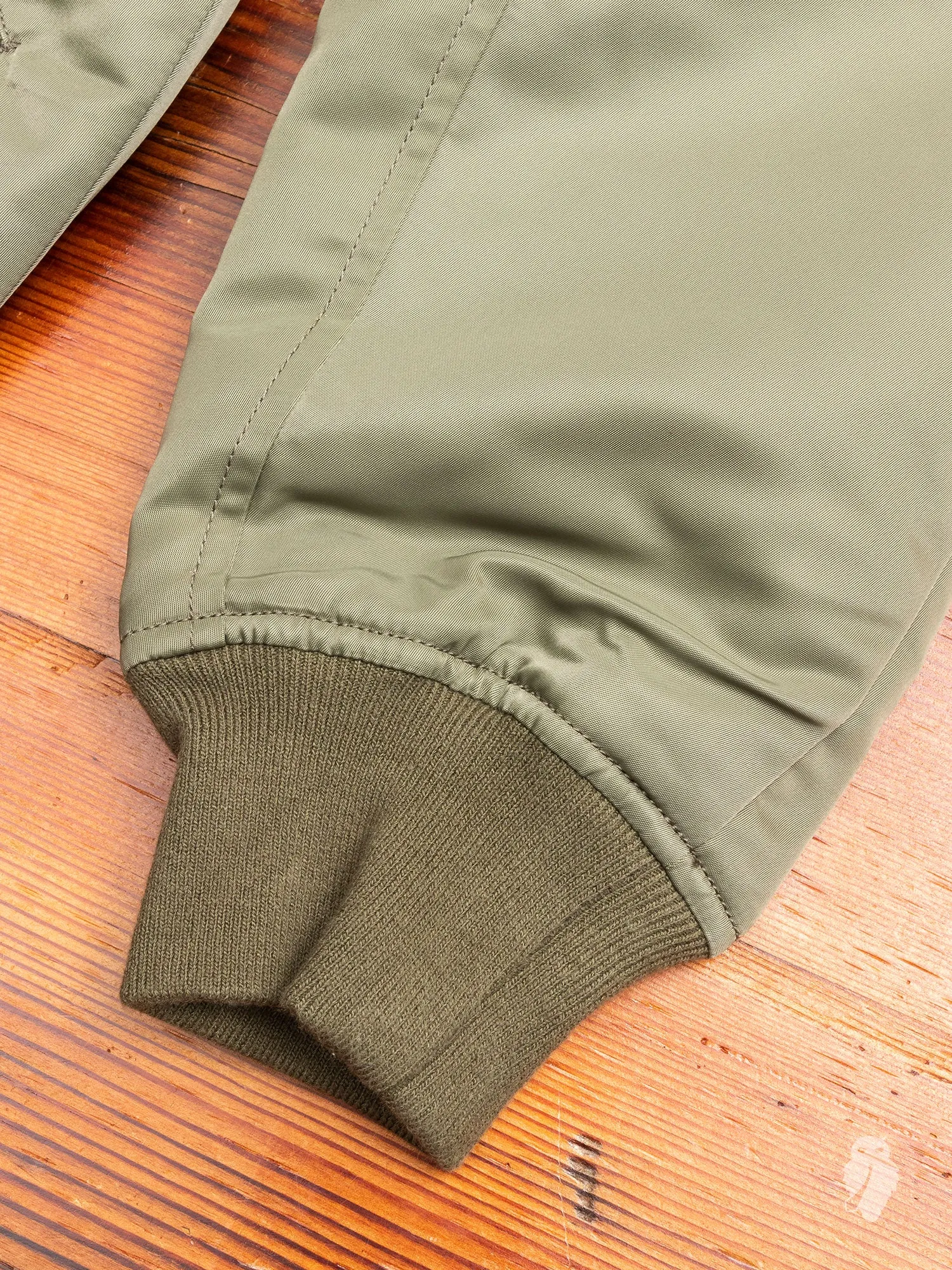 Bogota Bomber Jacket II in Olive