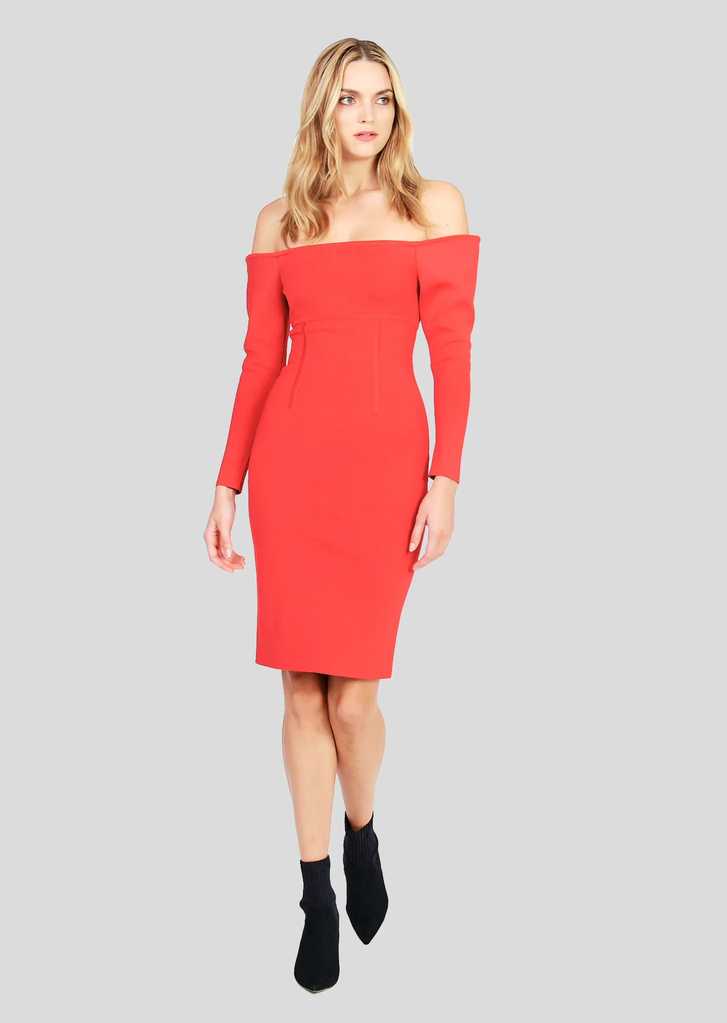 Elita – Strapless Pencil Dress with Dramatic Shoulders