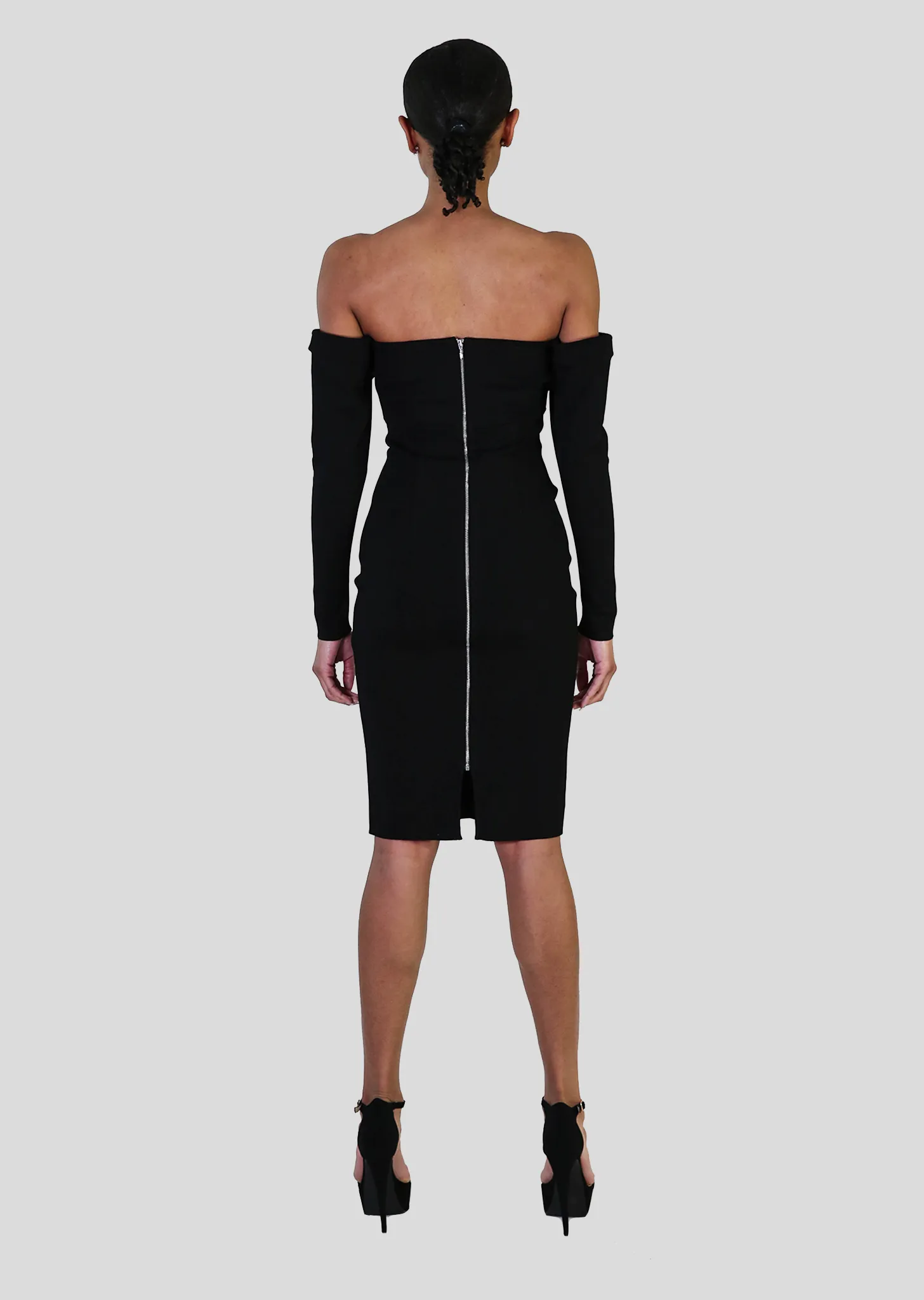 Elita – Strapless Pencil Dress with Dramatic Shoulders