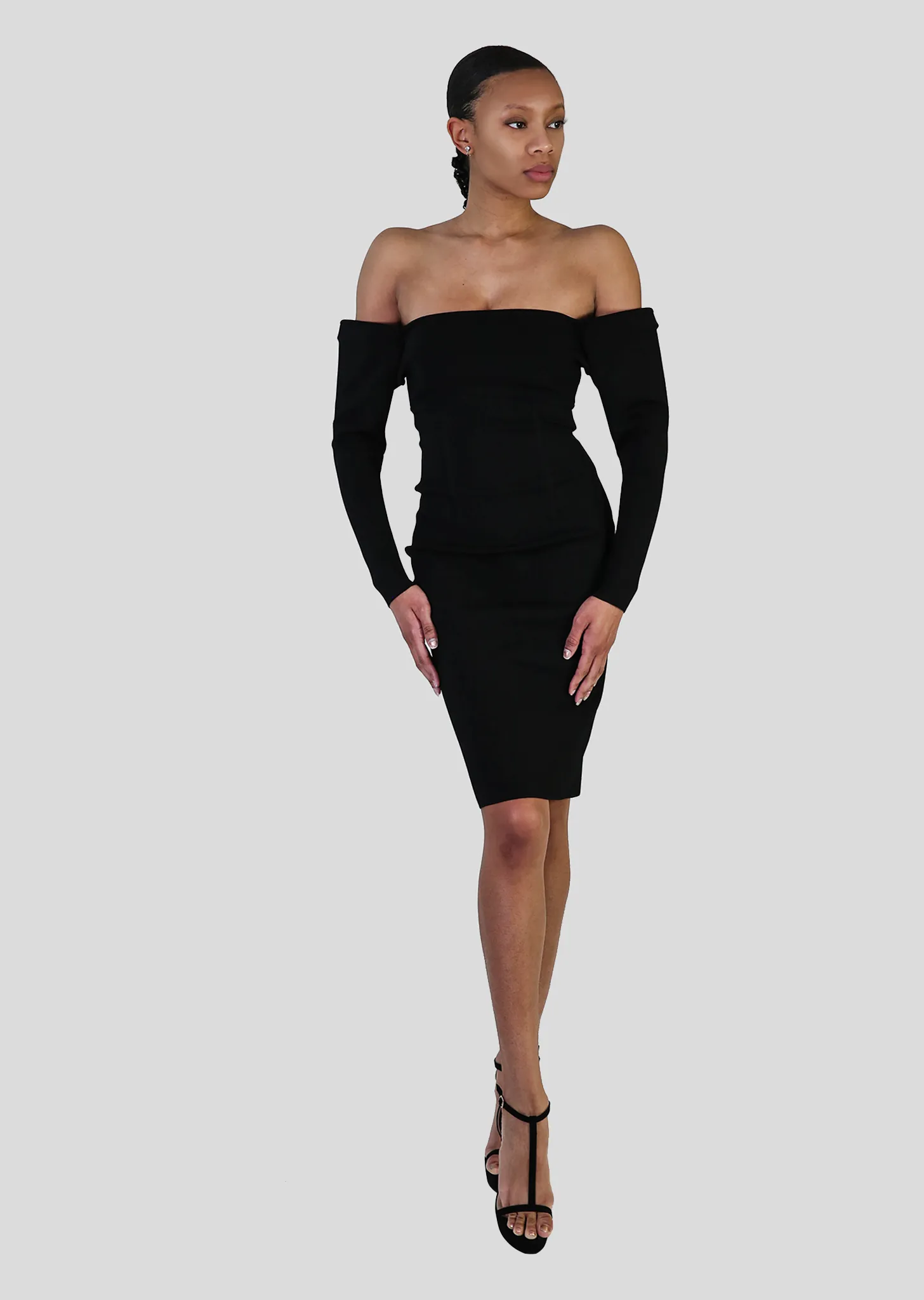 Elita – Strapless Pencil Dress with Dramatic Shoulders