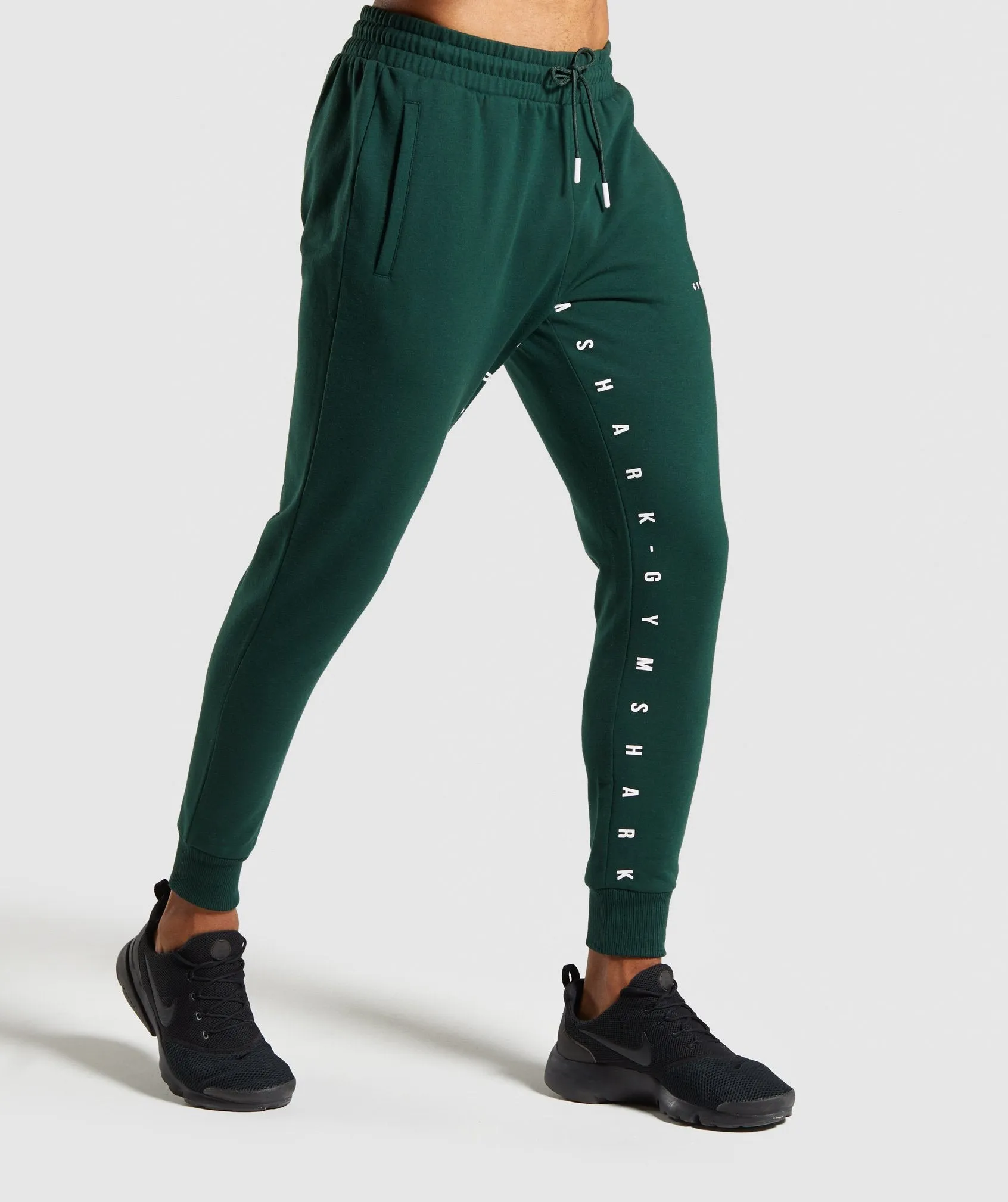 Gymshark Contrast Joggers- Green