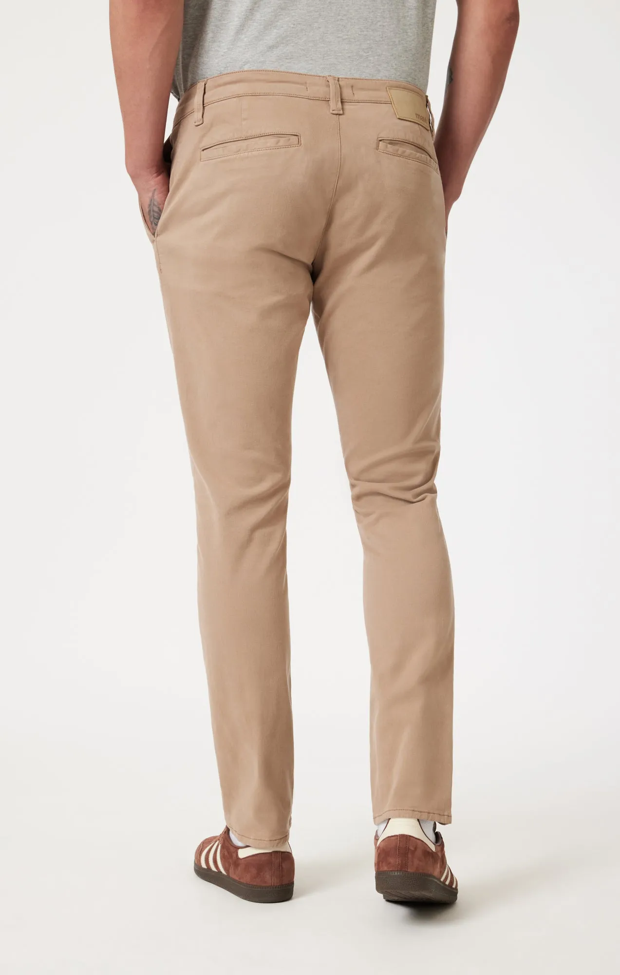 JOHNNY SLIM CHINO IN SAND CASUAL TWILL