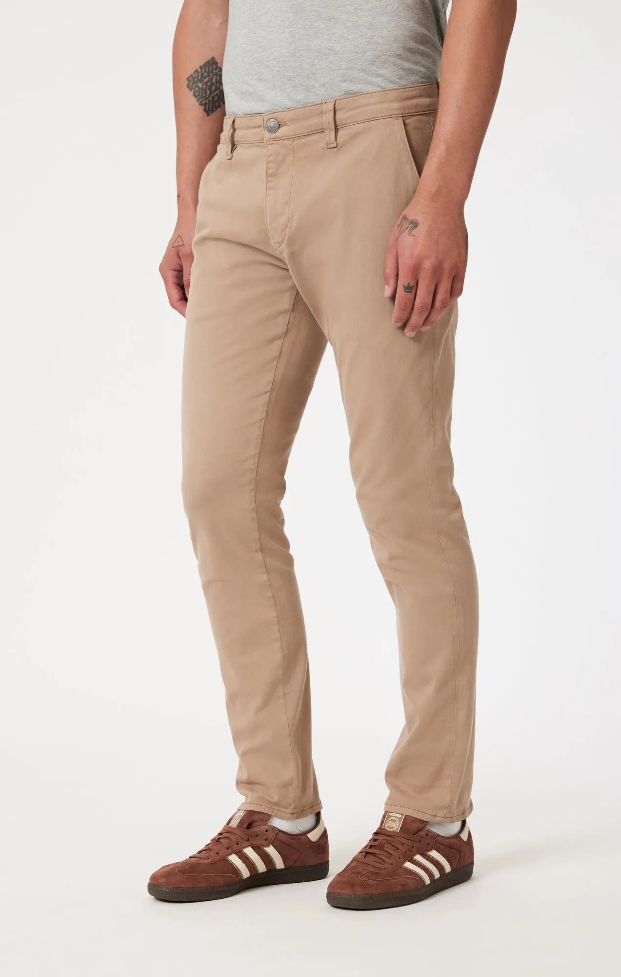 JOHNNY SLIM CHINO IN SAND CASUAL TWILL