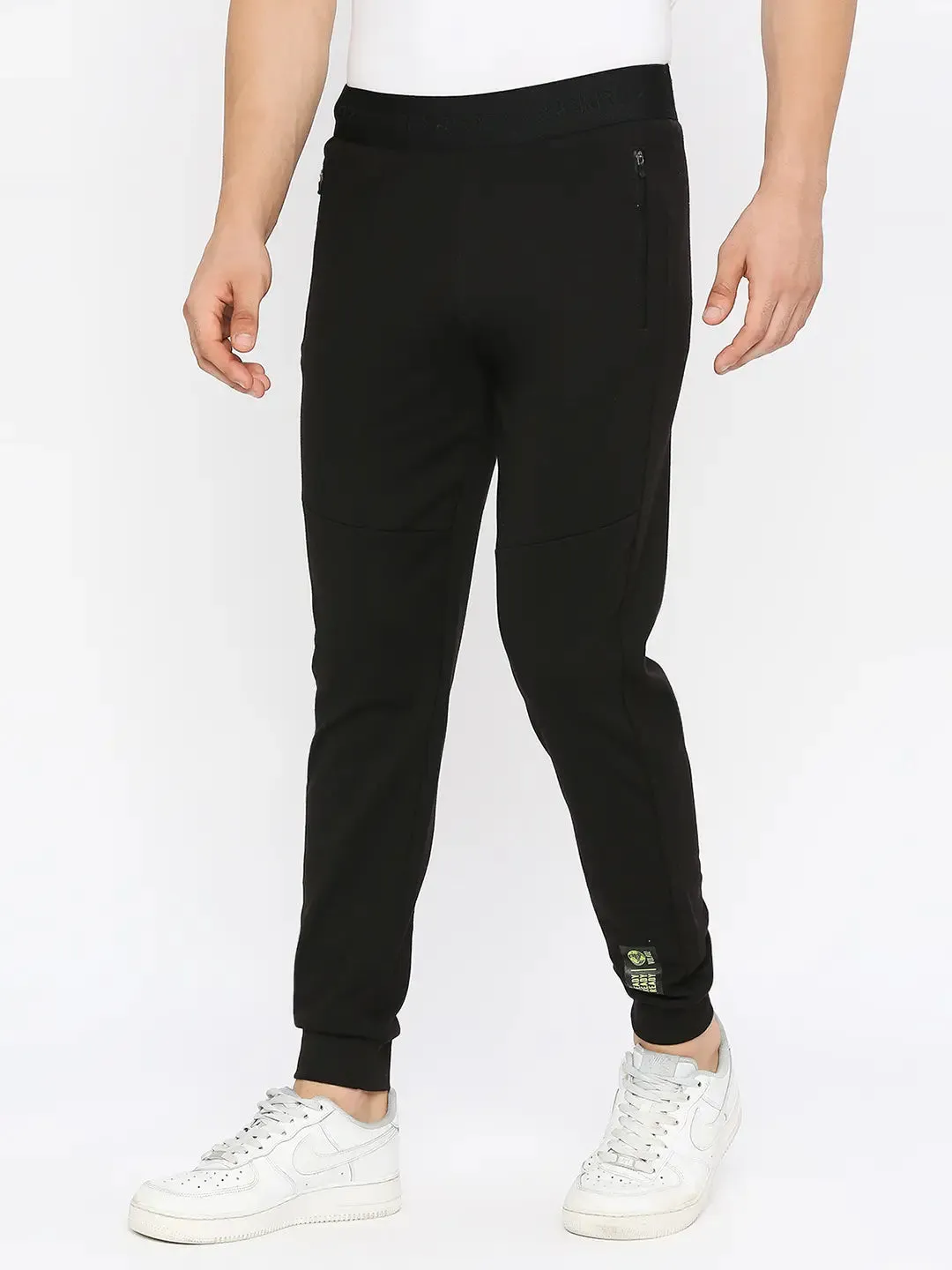 Spykar Men Black Blended Regular Fit Mid Rise Joggers Trackpant