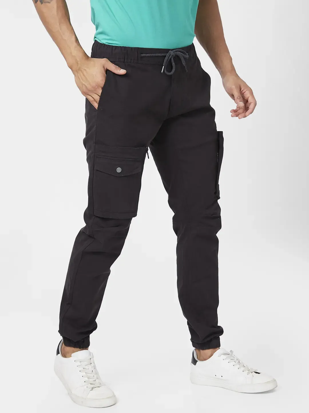 Spykar Men Black Cotton Joggers Fit Ankle Length Mid Rise Cargo Pant