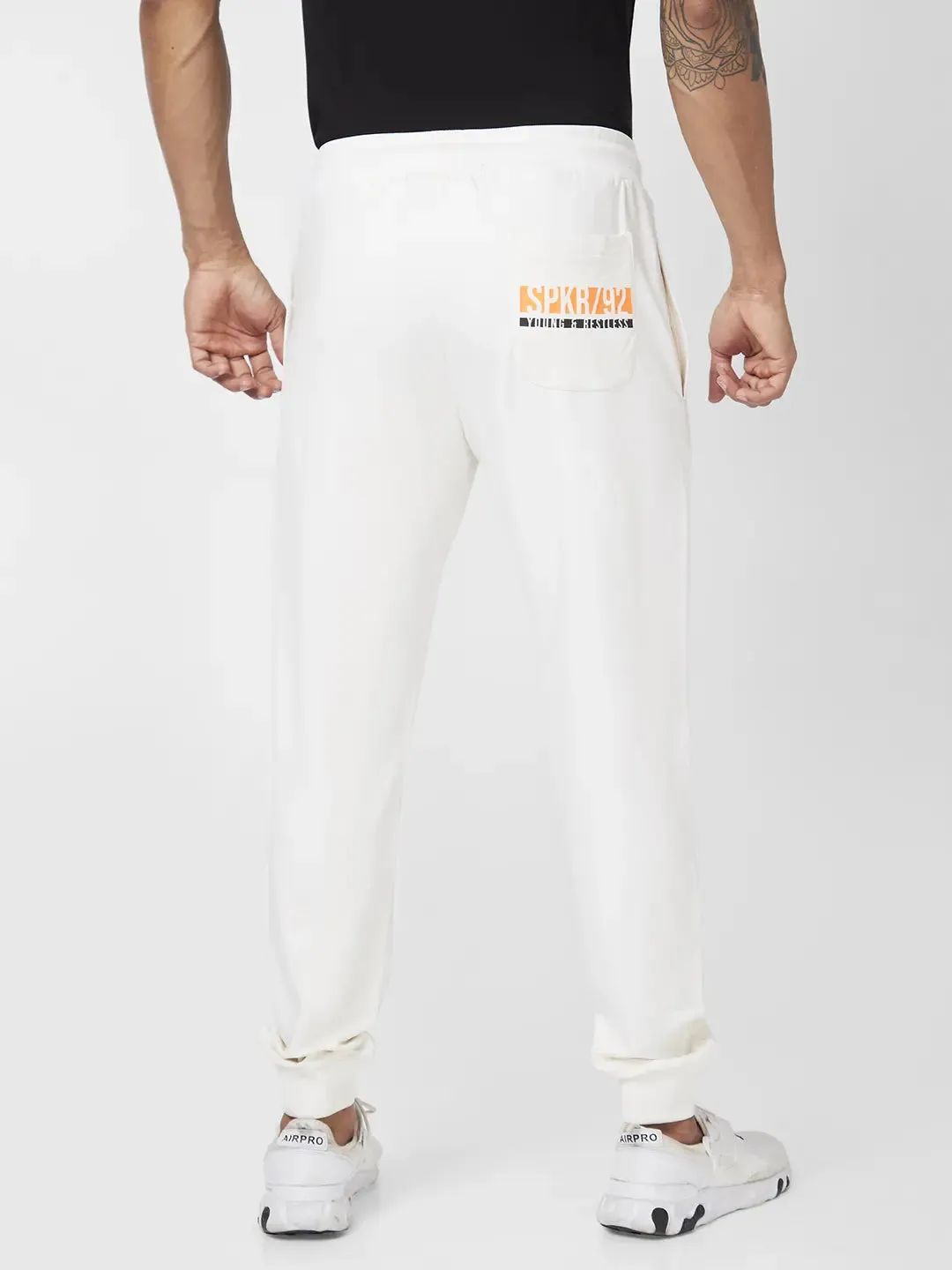 Spykar Men Off White Blended Ankle Length Mid Rise Joggers Trackpant