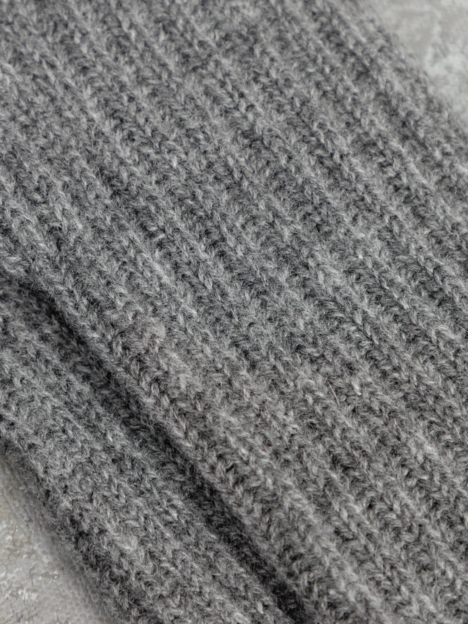 The Cashmere Wrist Warmers - Cobble Grey